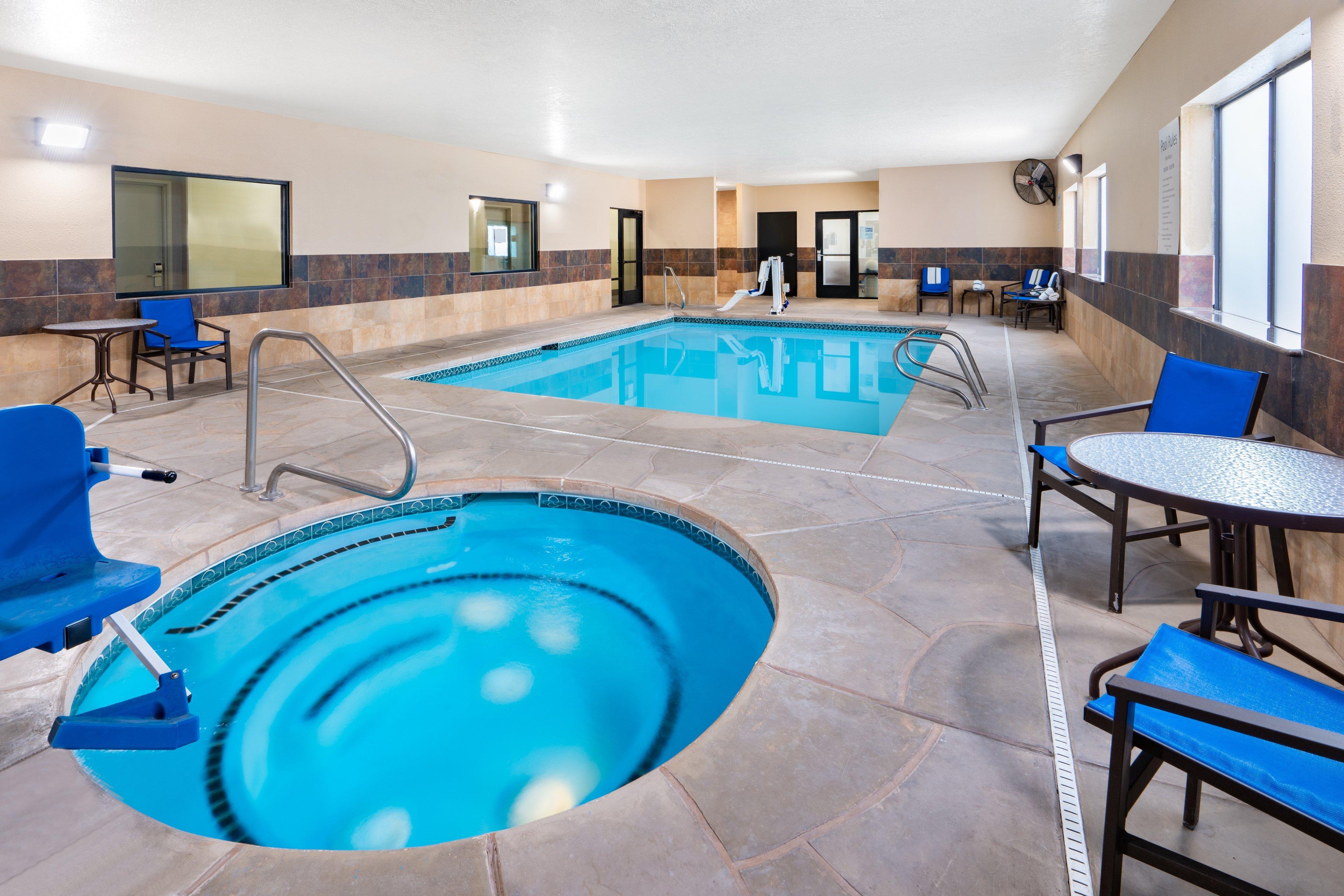 Holiday Inn Express Hotel & Suites Albuquerque - North Balloon Fiesta Park By Ihg Exterior foto